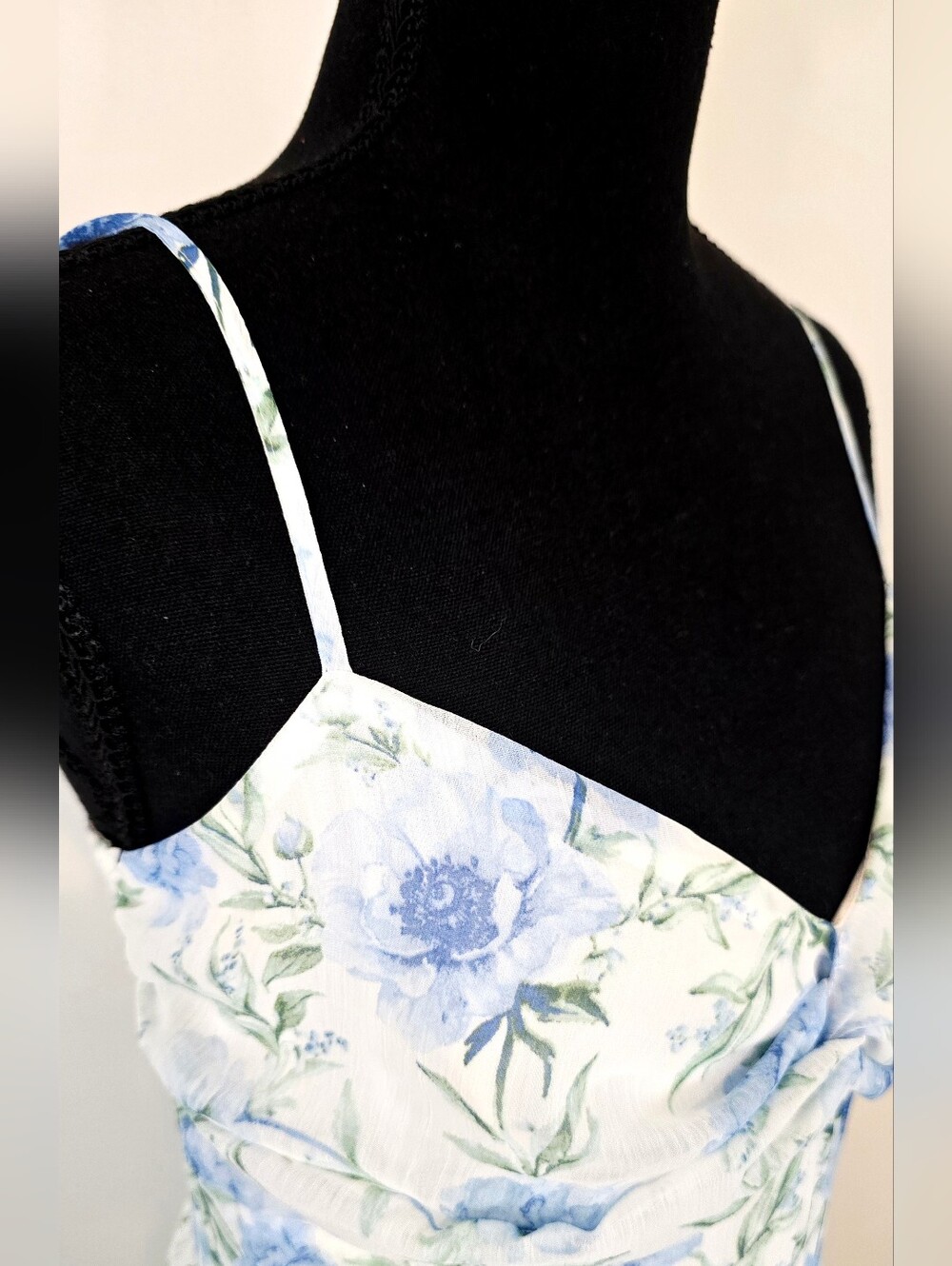 Francesca’s Audrey Parks Blue Floral Pleated Midi Dress Cottagecore Coquette - Picture 3 of 10